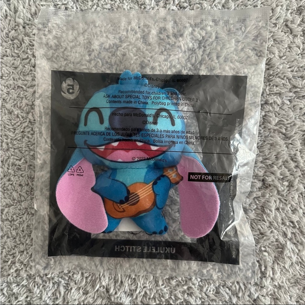 ❄️5/$20 McDonald's Happy Meal Toy - Disney: Stitch - Ukulele Stitch #5 2022